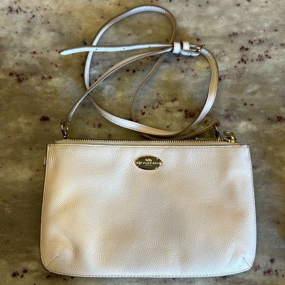 Coach Handbags - Coach Purse great condition!!
